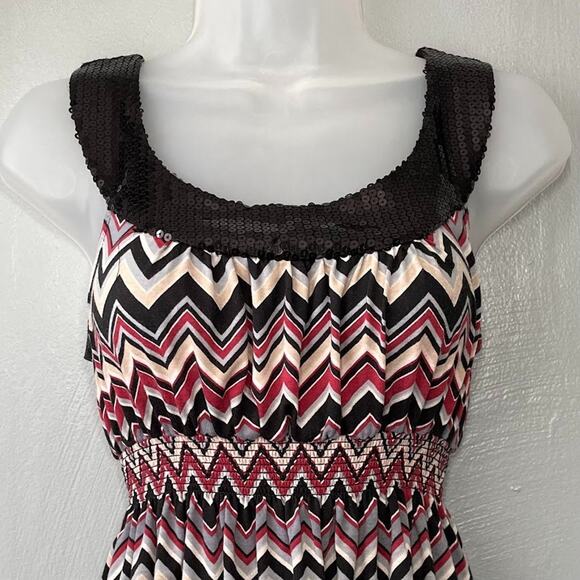 Y2K Eyeshadow Size Medium Chevron Striped Sequin Babydoll Sleeveless Top Zig Zag - Picture 2 of 10